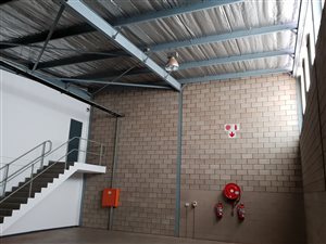 235 m² Industrial space in Sunnyrock