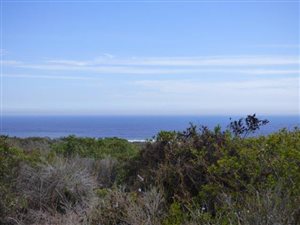 729 m² Land available in Grotto Bay