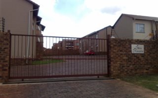 2 Bedroom Townhouse in Naturena
