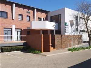209 m² Office Space in Die Hoewes