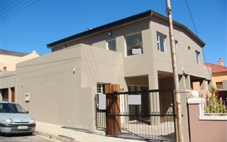 2 Bedroom Duplex in Woodstock