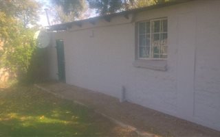 1 Bedroom Garden Cottage in Kyalami Heights