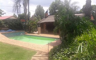 4 Bedroom House in Moregloed