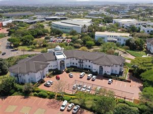1979 m² Commercial space in Umhlanga Rocks