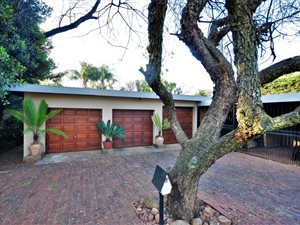4 Bed House in Lynnwood Park