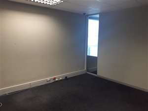 160 m² Commercial space in Riverhorse Valley