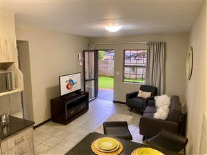2 Bed Apartment in Olievenhoutbosch