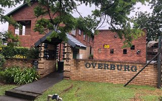 2 Bedroom Townhouse in Clarendon