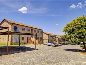 2 Bed Duplex in Wilgeheuwel