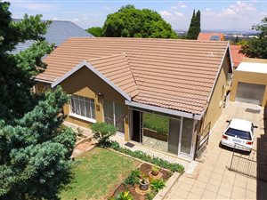 3 Bed House in Wannenburghoogte