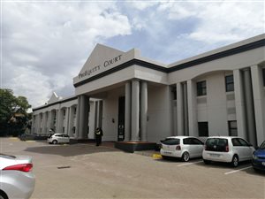 12000 m² Commercial space in Hatfield
