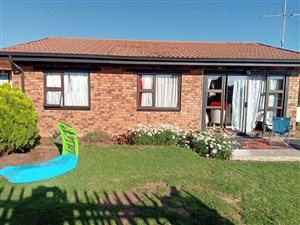 3 Bed House in Leeuhof