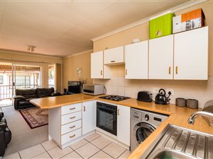 2 Bed Duplex in Wilgeheuwel