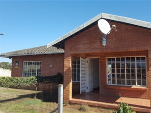 3 Bed Simplex in Lincoln Meade