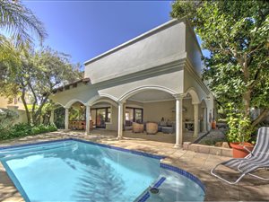 4 Bed House in Dainfern Golf Estate