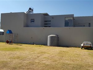 4 Bed Cluster in Houghton Estate