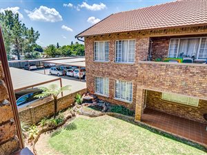2 Bed Townhouse in Ravensklip