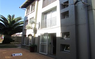 2 Bedroom Apartment in Verwoerdpark
