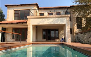 4 Bedroom House in Featherbrooke Estate