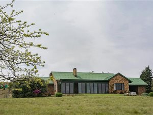 21.9 ha Smallholding in Kamberg