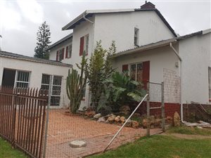 4 Bed House in Kew