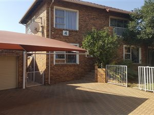4 Bed House in Suideroord