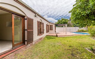 4 Bedroom House in Meadowridge