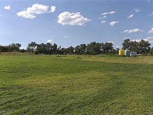 8749 m² Land available in Farmall