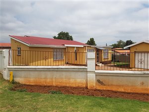 4 Bed House in Kempton Park West