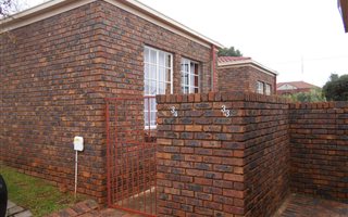 1 Bedroom Townhouse in Allens Nek