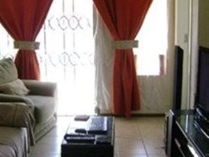2 Bed Flat in Comet
