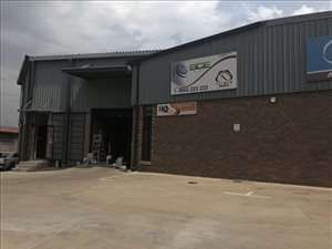 255 m² Industrial space in Willow Park Manor