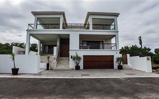 4 Bedroom House in Shelley Point