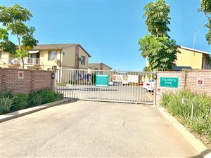 3 Bed Apartment in Phoenix