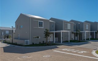 3 Bedroom House in Somerset Lakes
