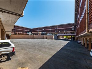 1 Bed Apartment in Berkshire Downs