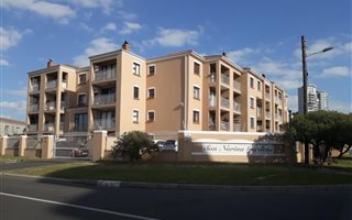 1 Bedroom Apartment in Bloubergrant