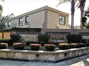4 Bed Cluster in Selcourt