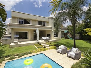 5 Bed Cluster in Senderwood