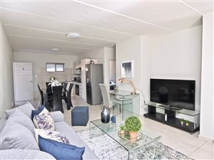 2 Bed Apartment in Brentwood