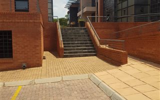 153.320007324219 m² Office Space in Highveld