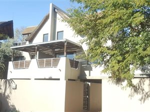 2 Bed House in Fourways Gardens