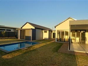 4 Bed House in Midstream Meadows