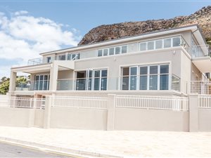 2 Bedroom Apartment in Sunny Cove