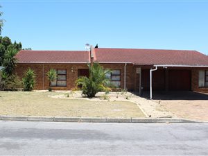 4 Bed House in Amandelrug