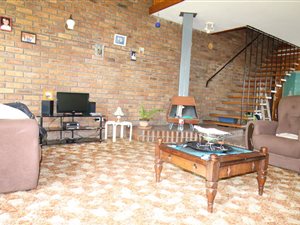 2 Bed Townhouse in Springs Central