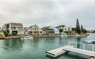 3 Bedroom House in Royal Alfred Marina