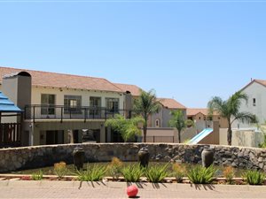 2 Bed Apartment in Paramount Estate