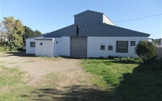 840 m² Commercial space in East Bank