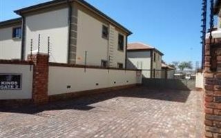 2 Bedroom Townhouse in Comet